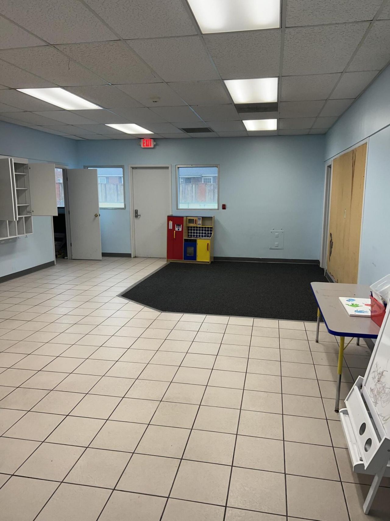 1910 Mcmillan Avenue Photo 8