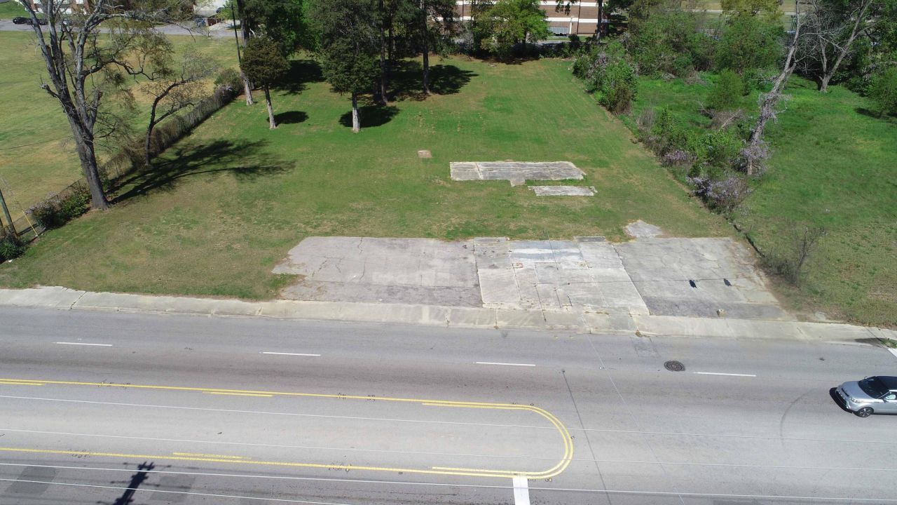 2229 Russell Street Photo 1