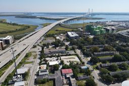 Huger Street photo 4