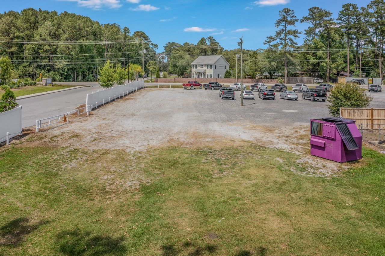 9933 Highway 78 Photo 15