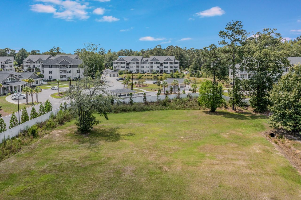 9933 Highway 78 Photo 17