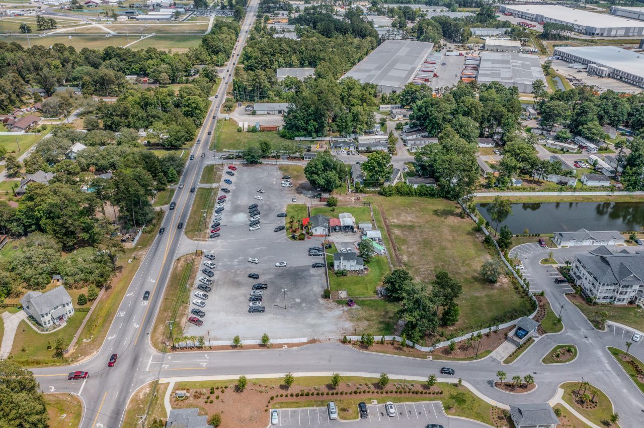 9933 Highway 78 Photo 4