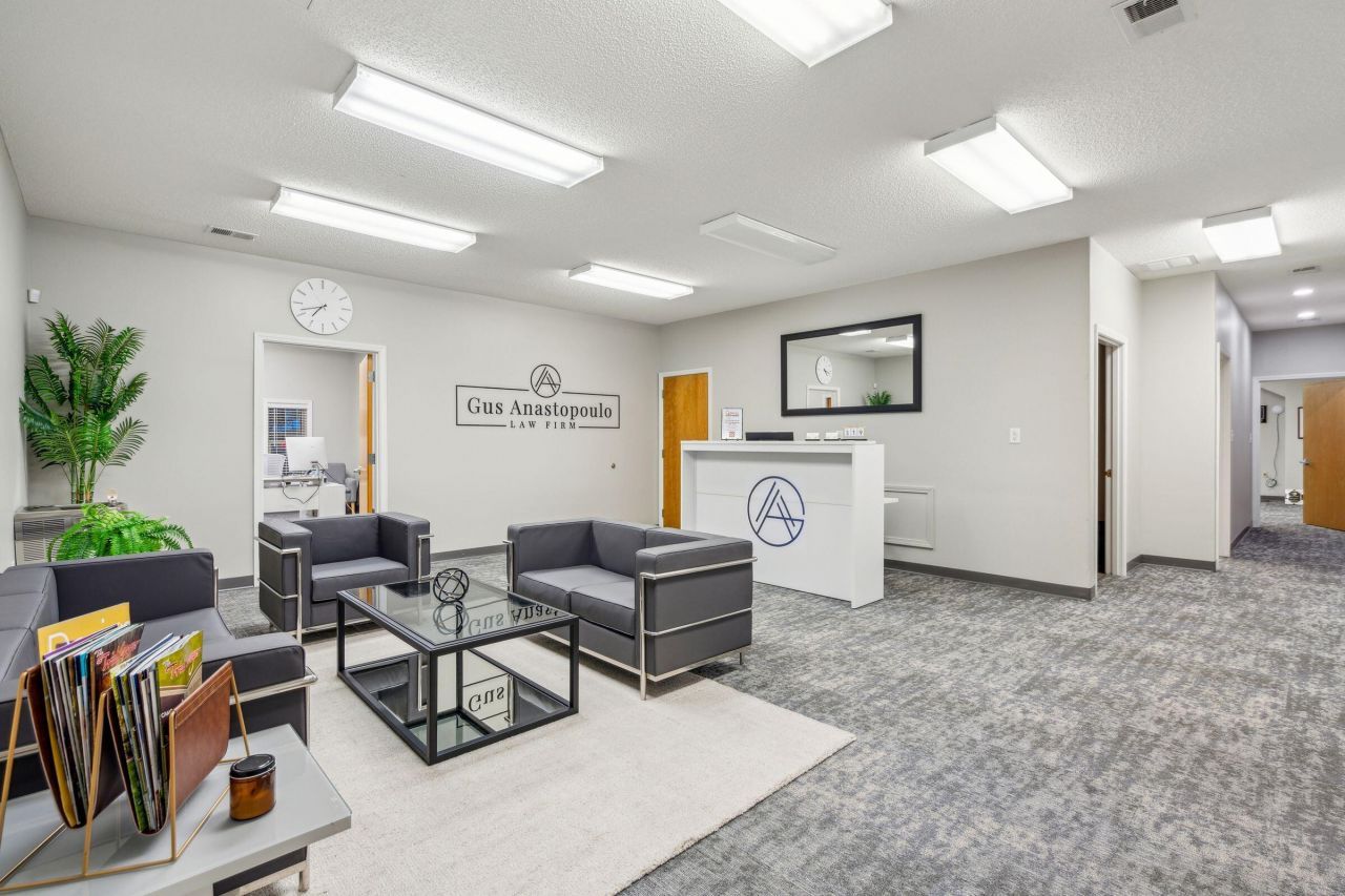 5880 Rivers Avenue Photo 32