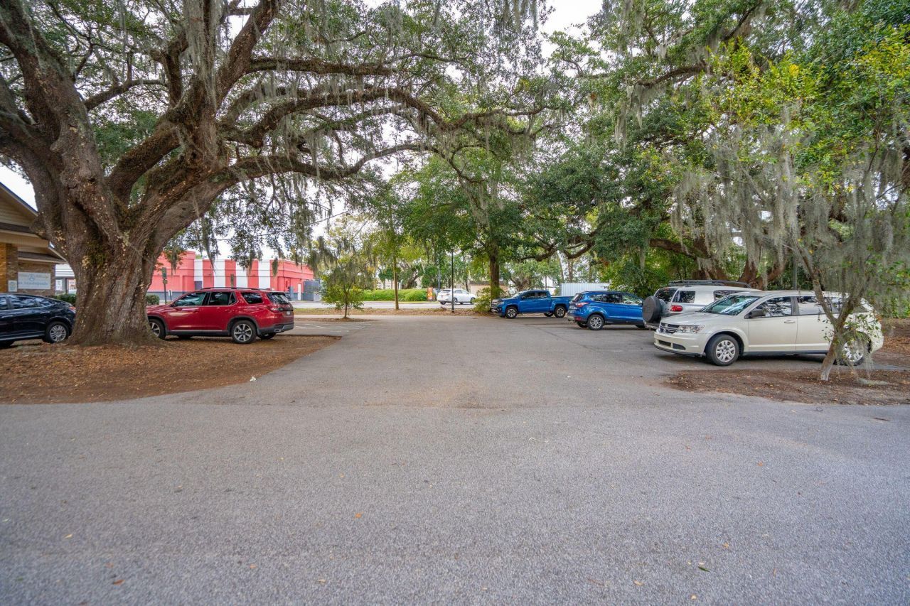 5880 Rivers Avenue Photo 8