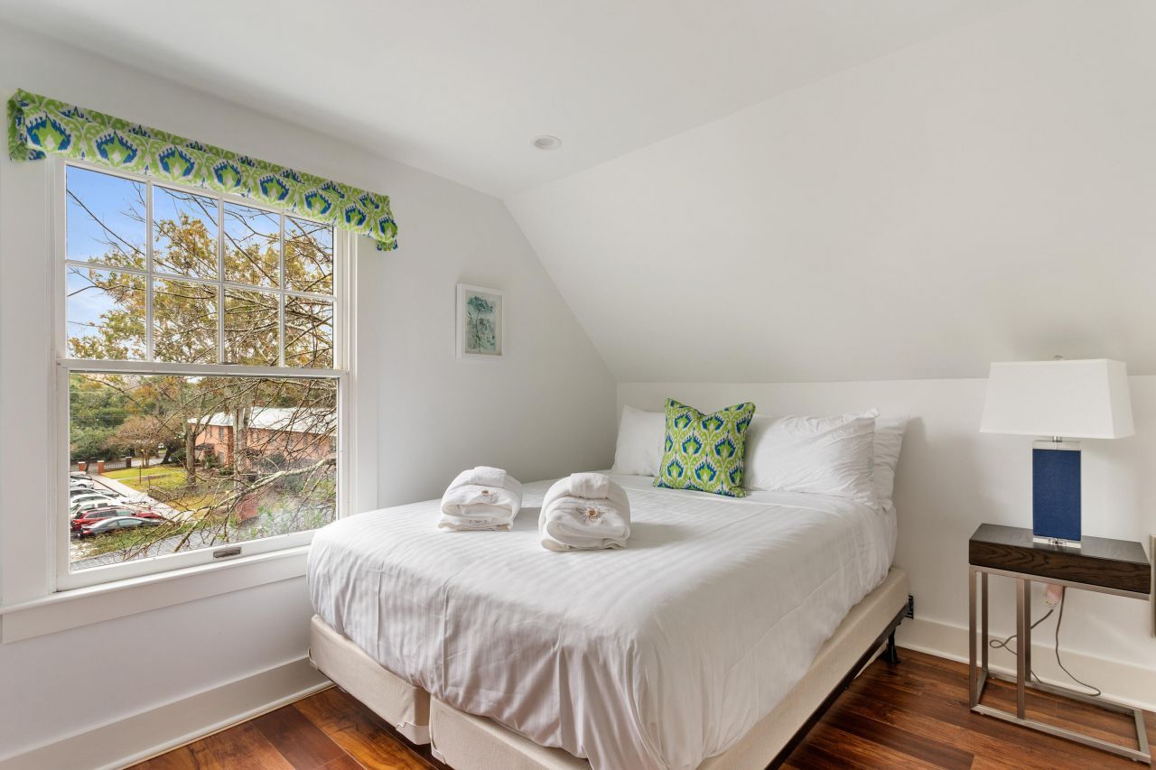 184 Ashley Avenue Photo 32