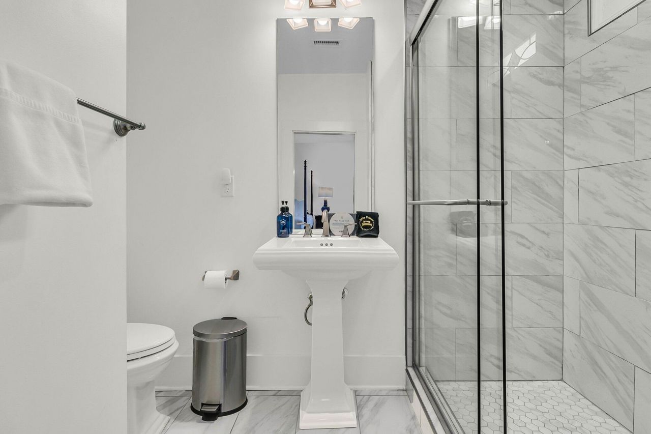184 Ashley Avenue Photo 66
