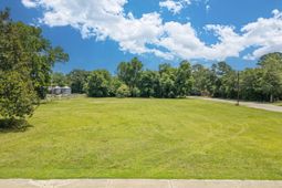 1000 Peake Street  photo 4