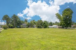 1000 Peake Street  photo 4