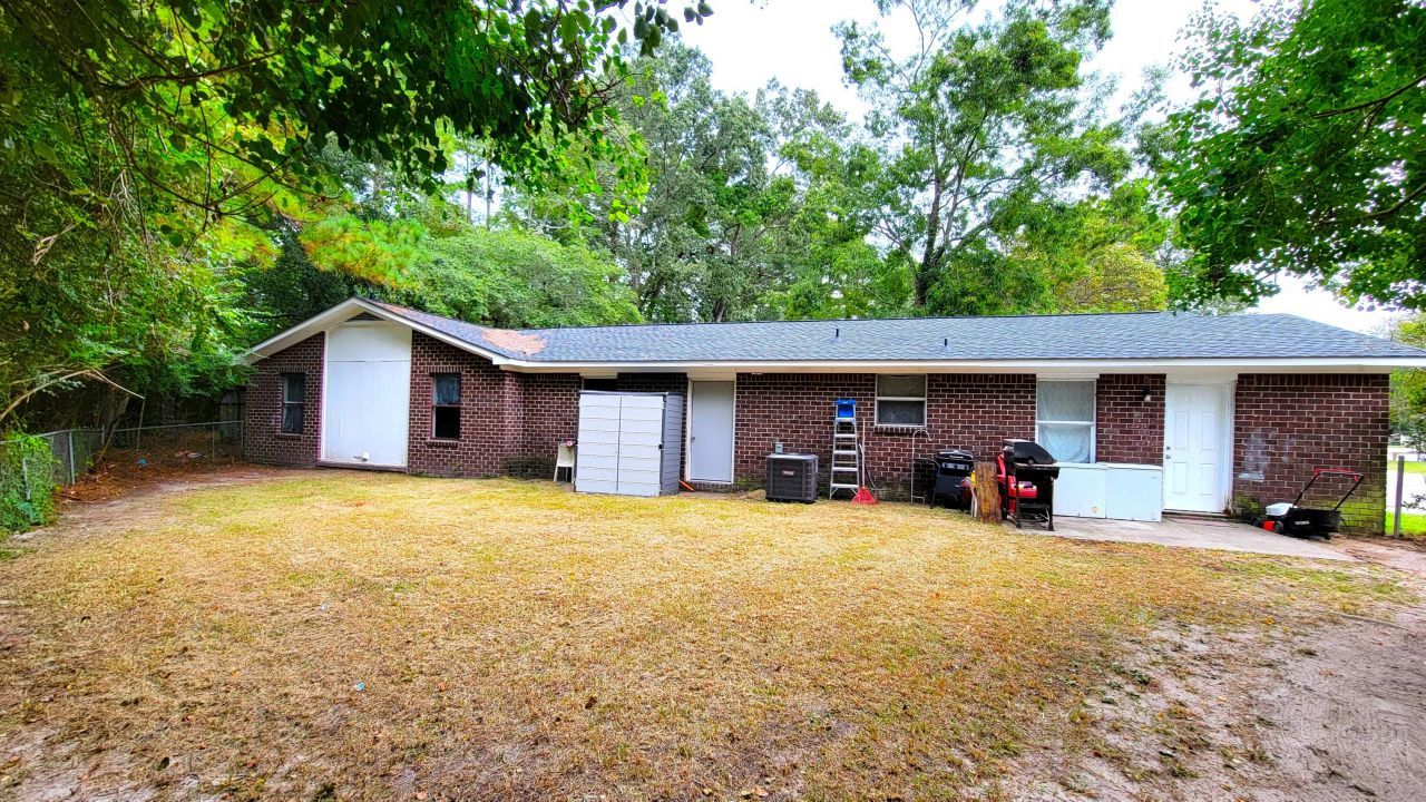 118 Langley Drive Photo 4