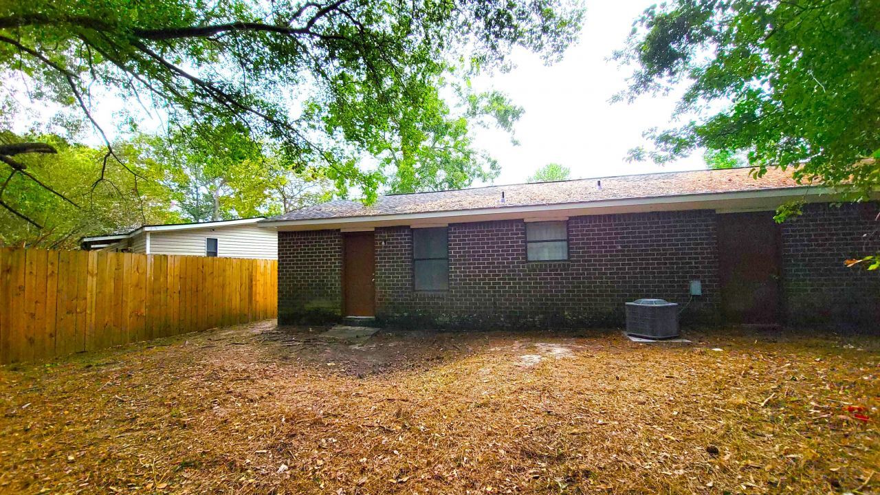 118 Langley Drive Photo 5