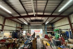 2606 Colonel Thompson Highway photo 4