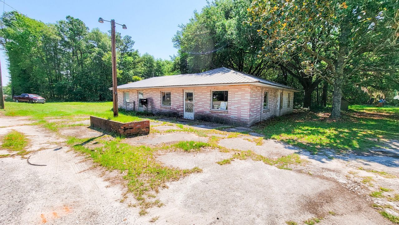 277 Sniders Highway  Photo 11