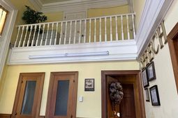 1408 Russell Street photo 4