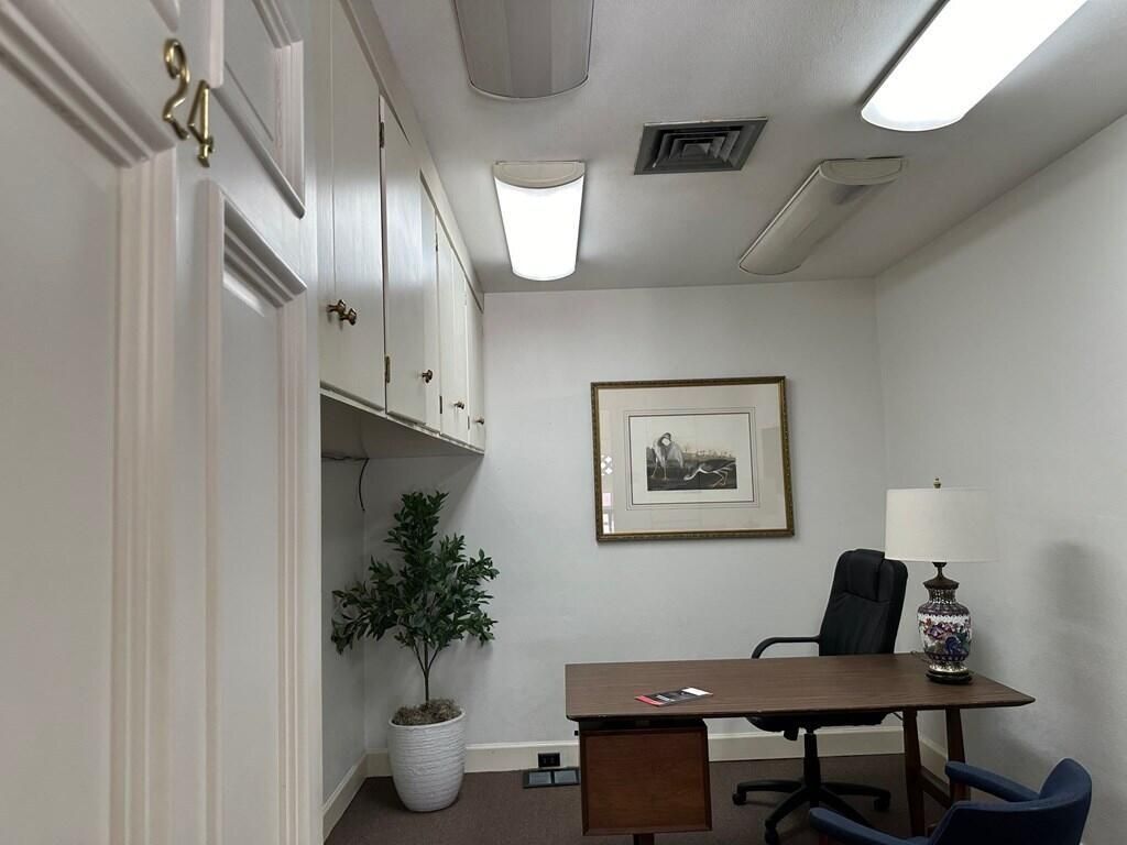 1408 Russell Street Photo 6