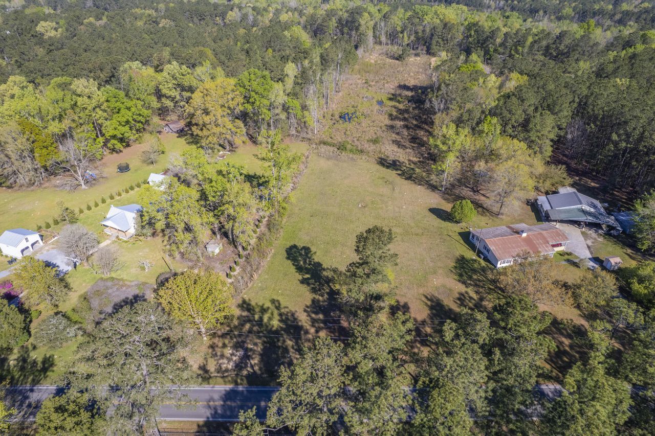 000 Greyback Road Photo 16