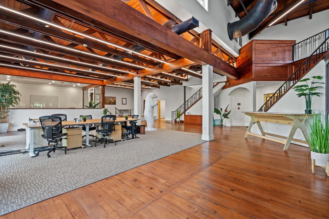 1028 Johnnie Dodds Boulevard Photo 16