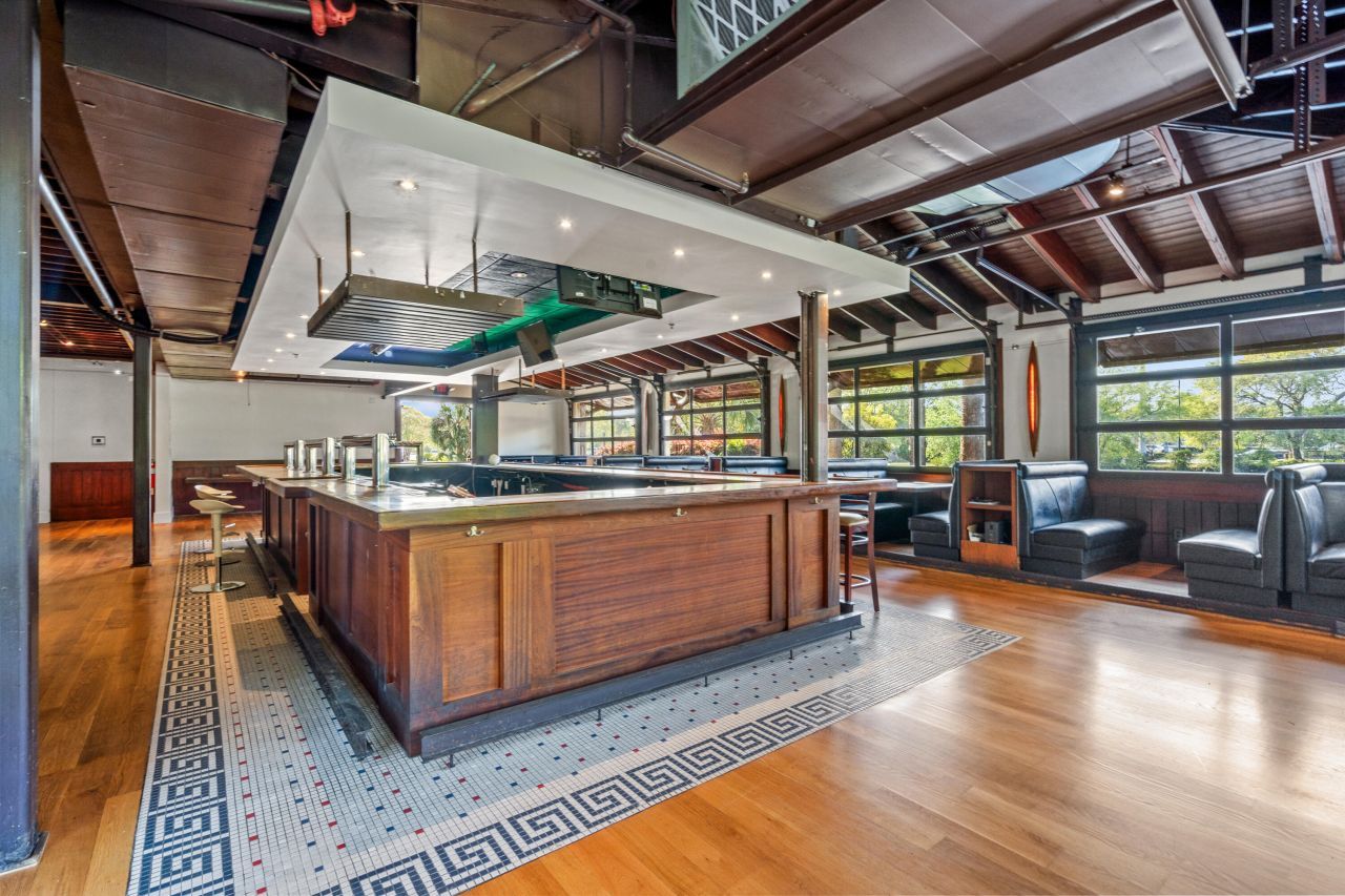 1028 Johnnie Dodds Boulevard Photo 20