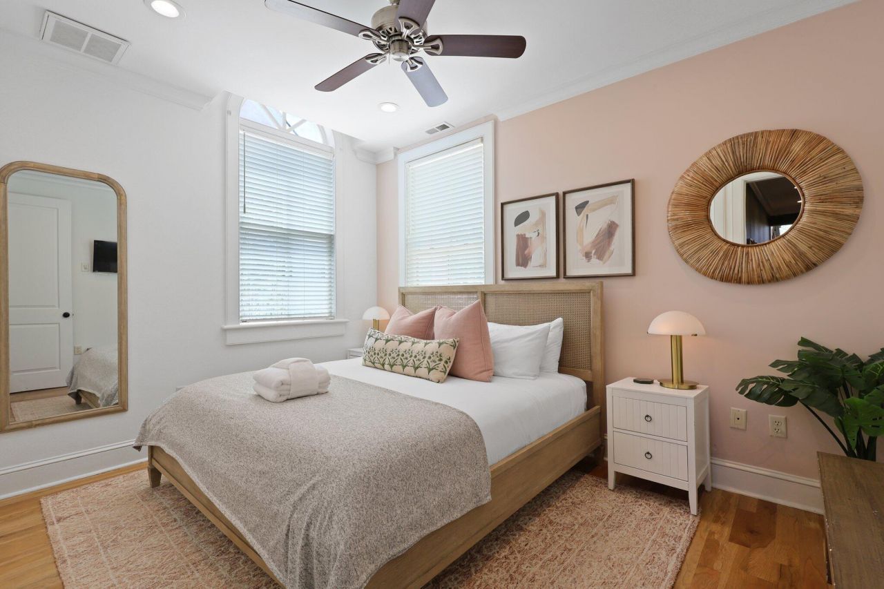 221 Ashley Avenue Photo 23