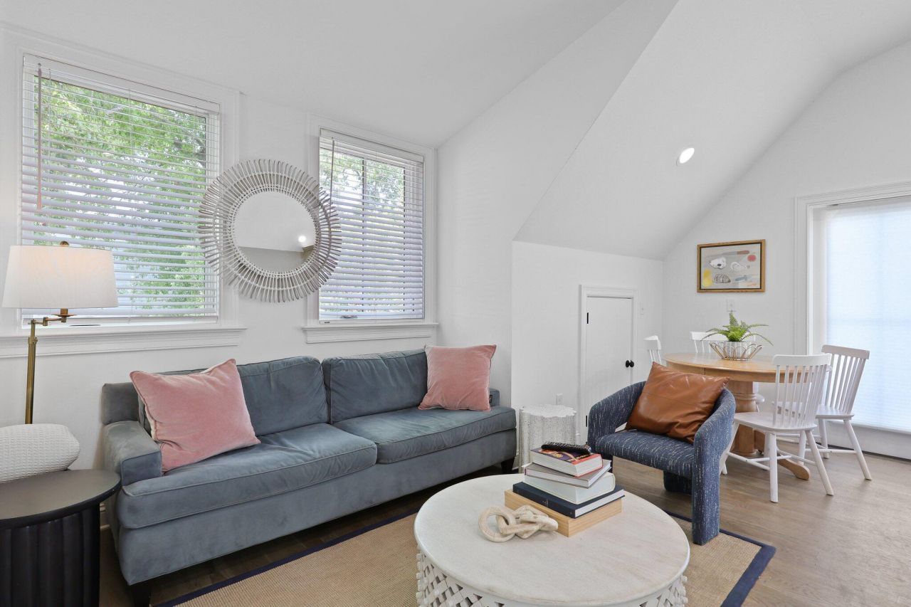 221 Ashley Avenue Photo 36