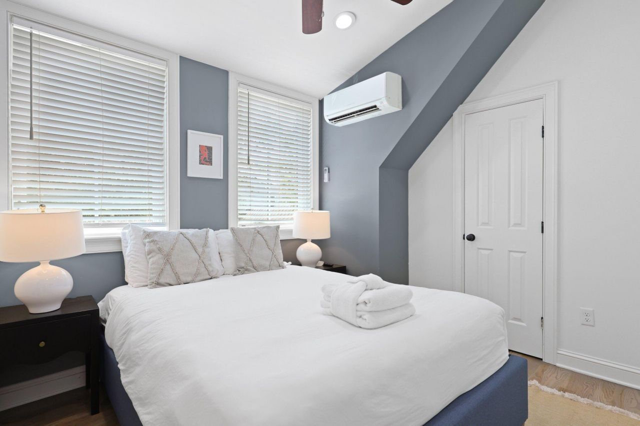 221 Ashley Avenue Photo 39