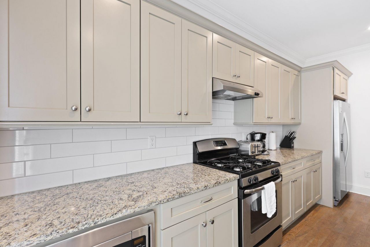 221 Ashley Avenue Photo 53