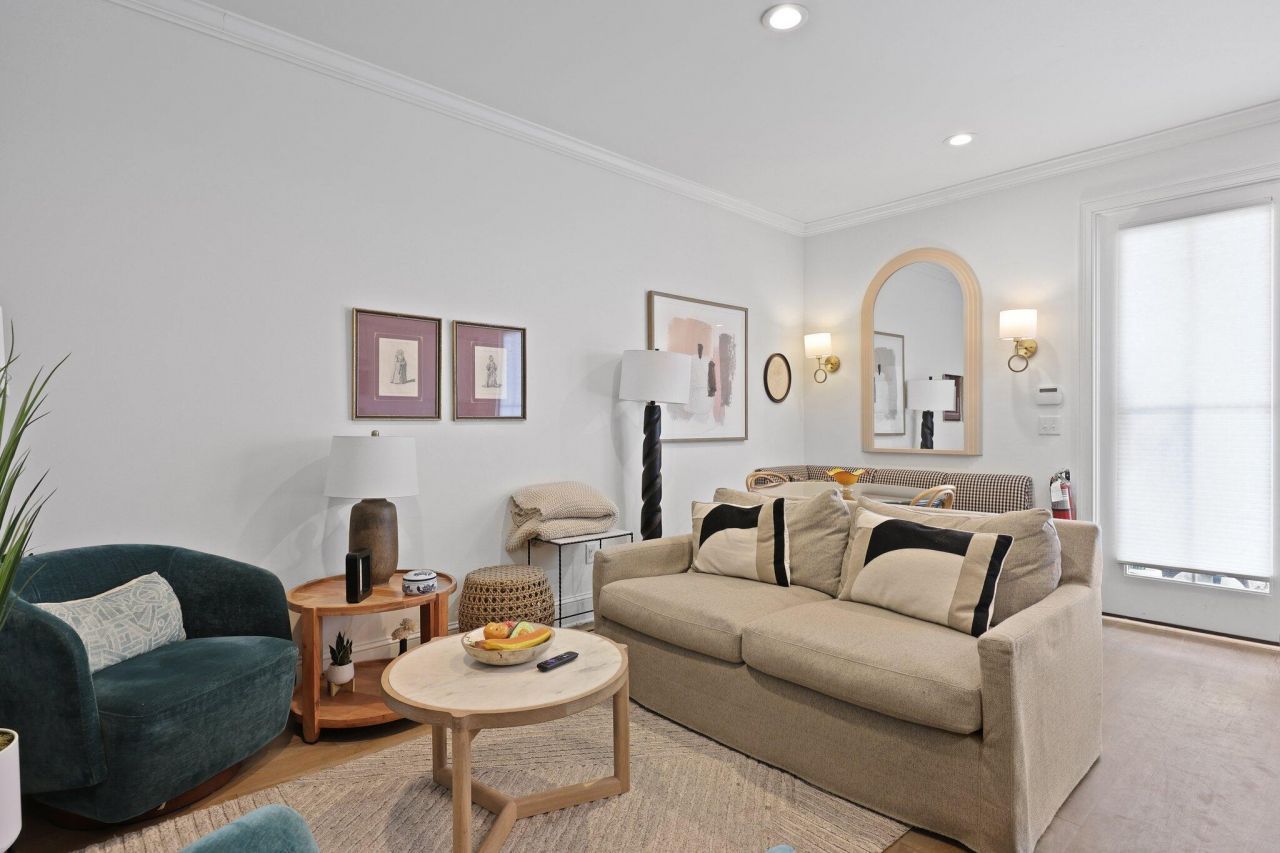 221 Ashley Avenue Photo 55