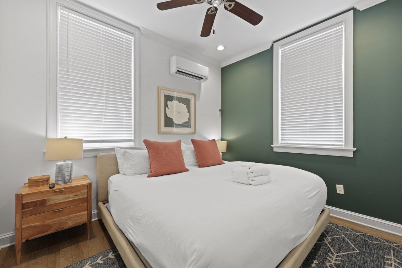 221 Ashley Avenue Photo 62