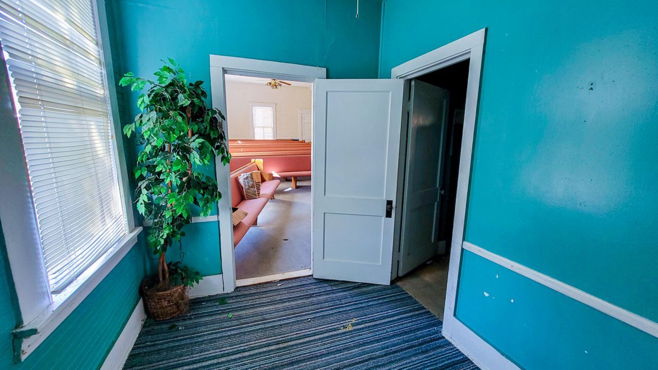 83 Weed Avenue  Photo 13