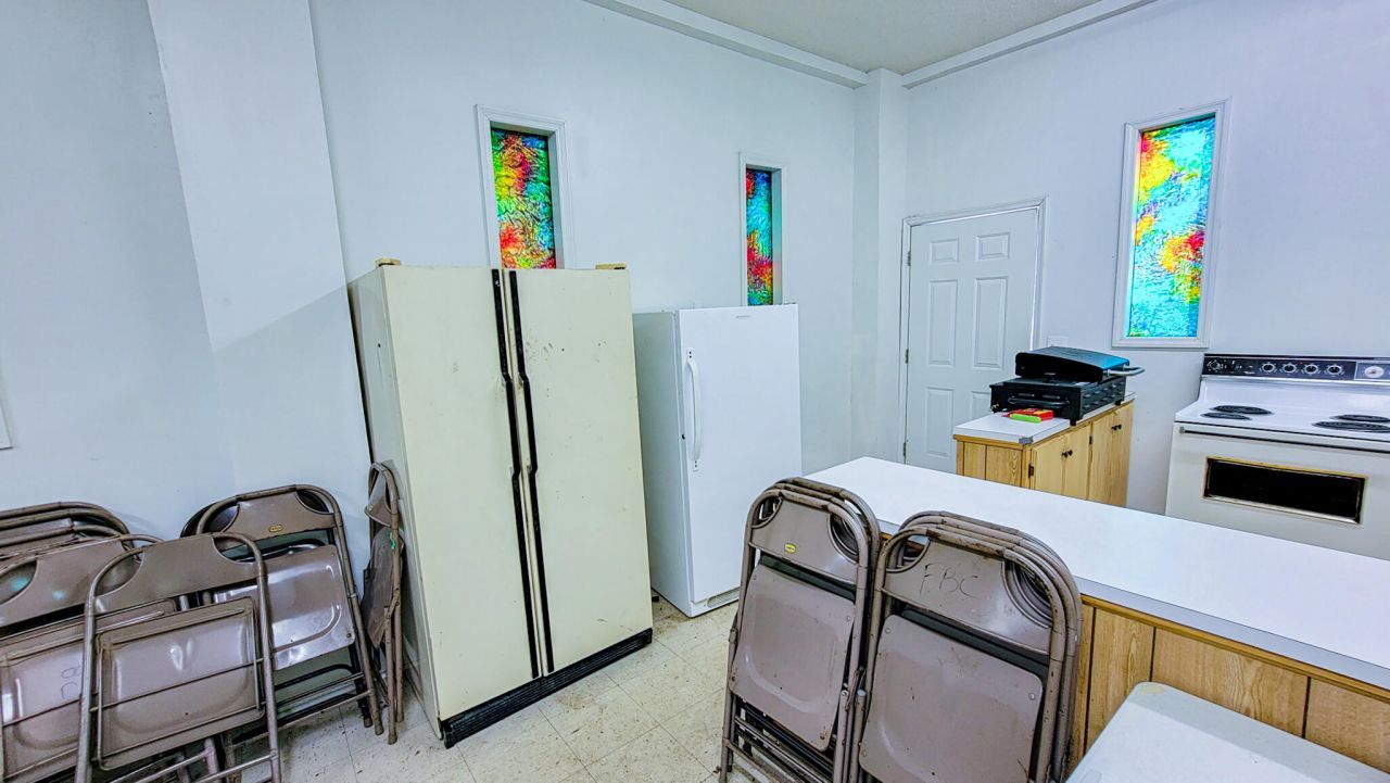 83 Weed Avenue  Photo 22