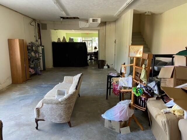 946 Middleton Street Photo 7