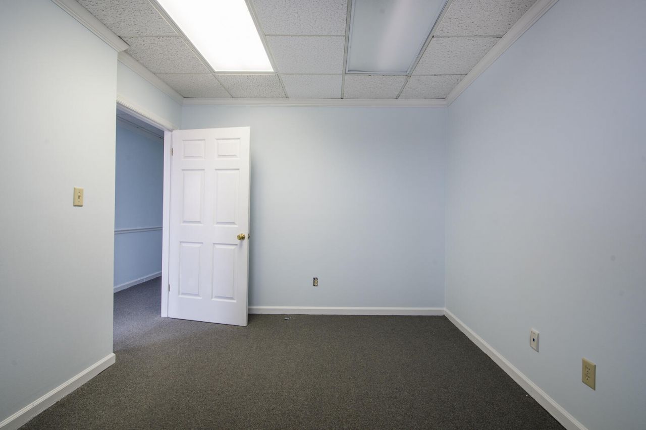 174 E Bay Street Photo 16