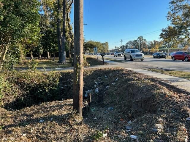 6922 Rivers Avenue Avenue Photo 5