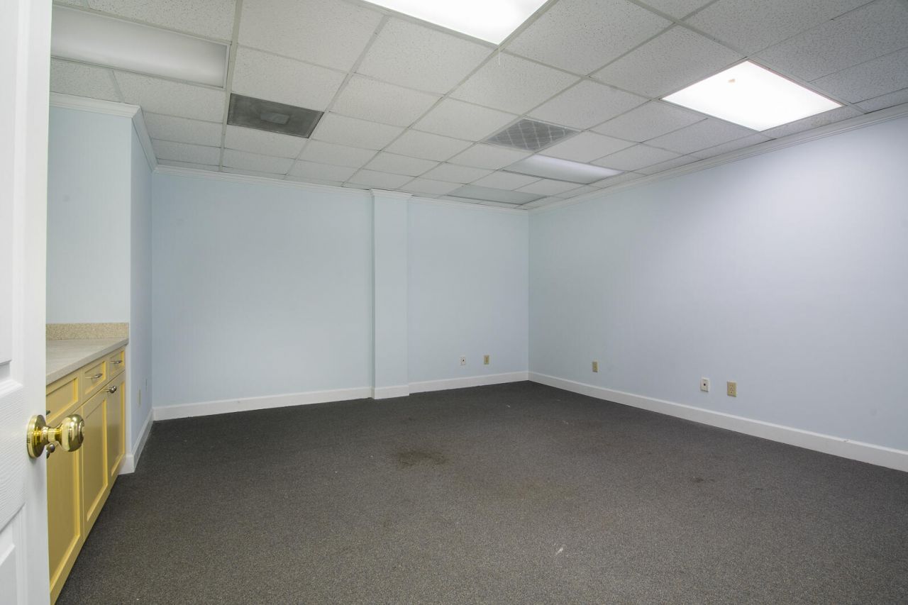 174 E East Bay Street Photo 16