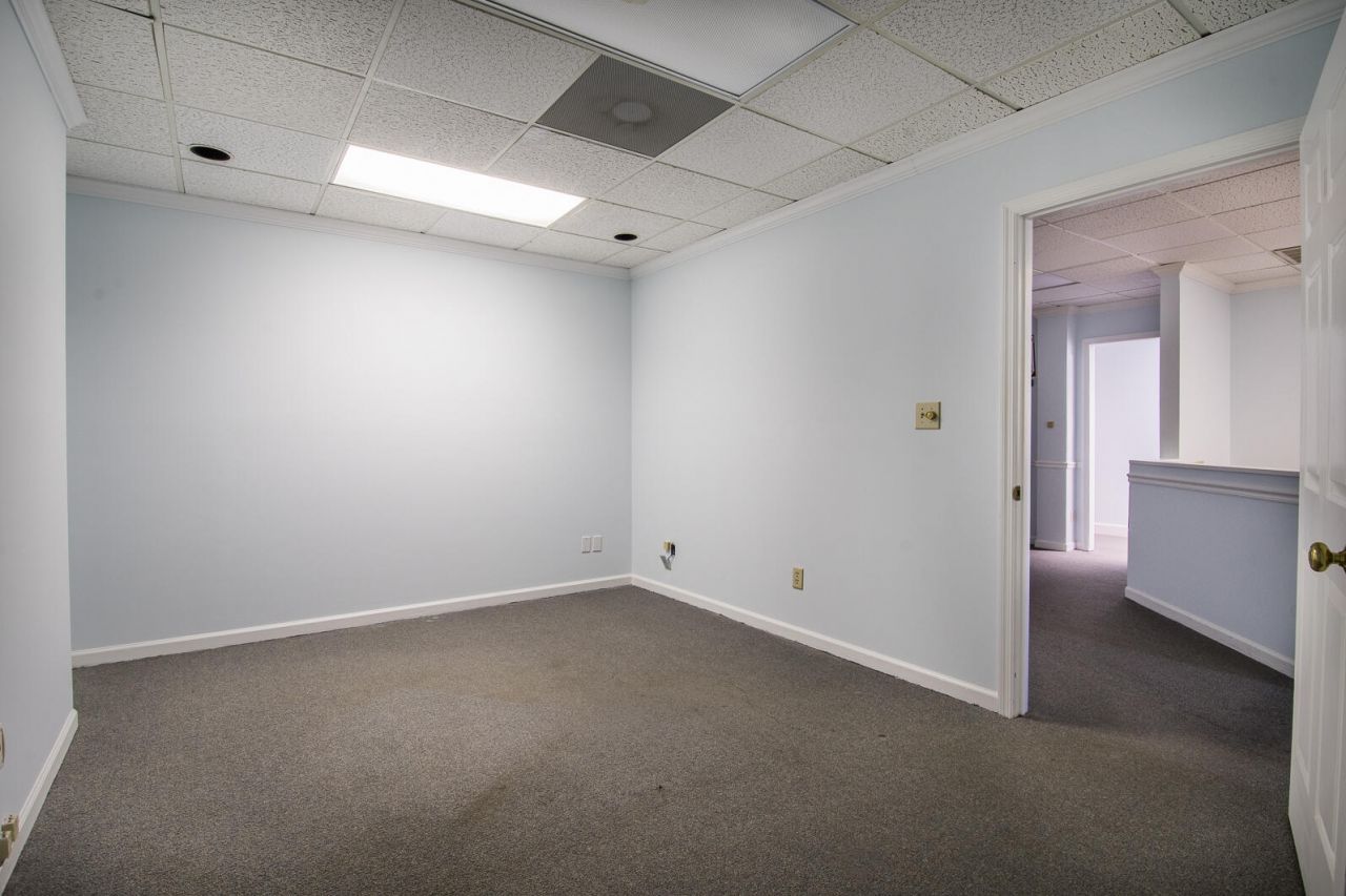 174 E East Bay Street Photo 8