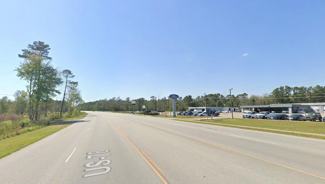 5730 Memorial Boulevard Photo 5