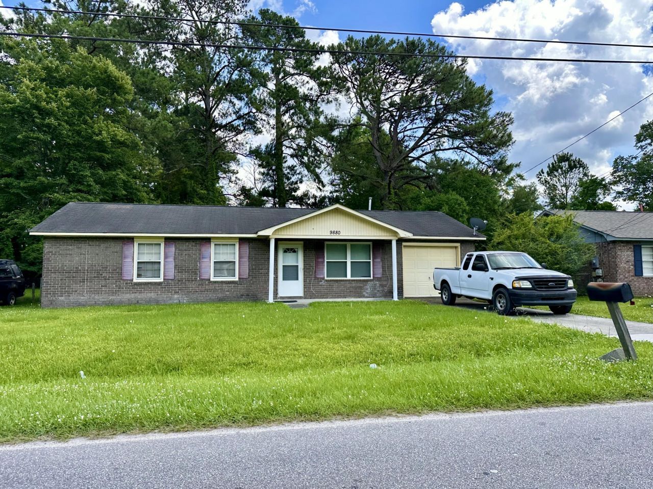 1141 Bonnie Lane Photo 2