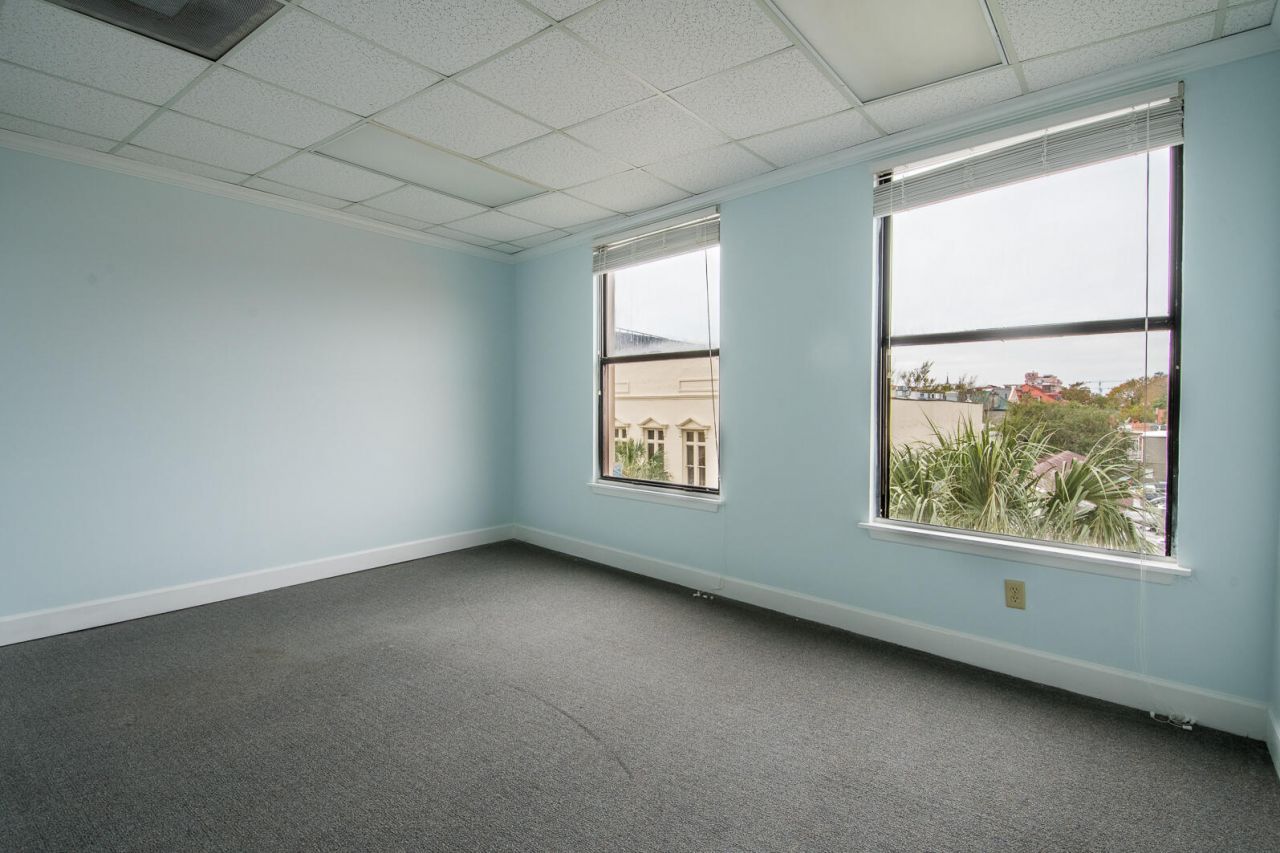 174 E Bay Street Photo 19