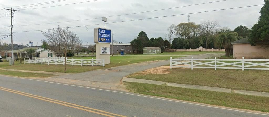 8832 Old Number Six Highway Photo 3