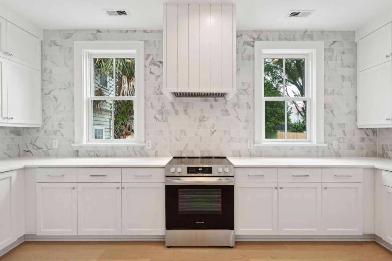 72 Drake Street  Photo 34