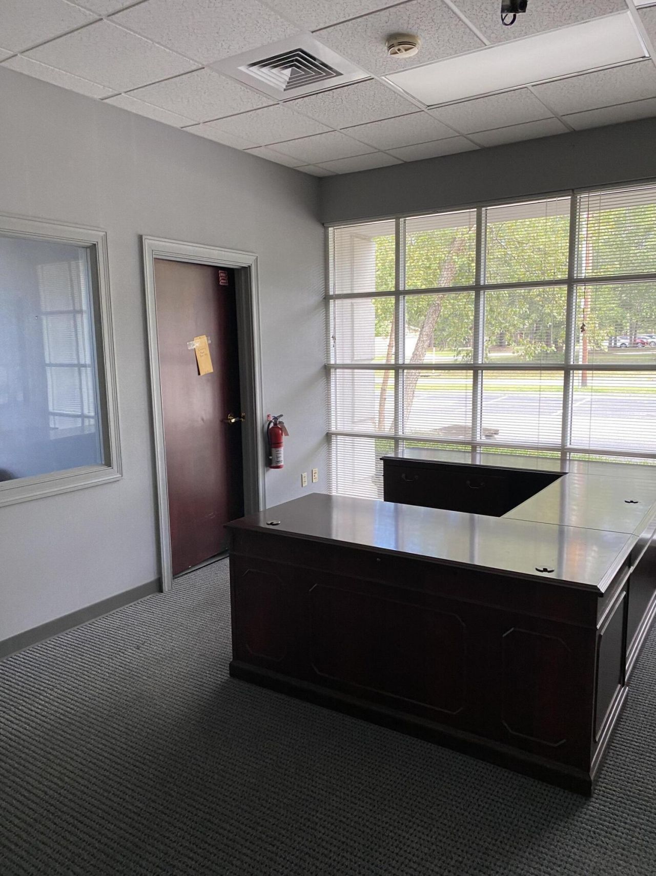 401 Robertson Boulevard Photo 13