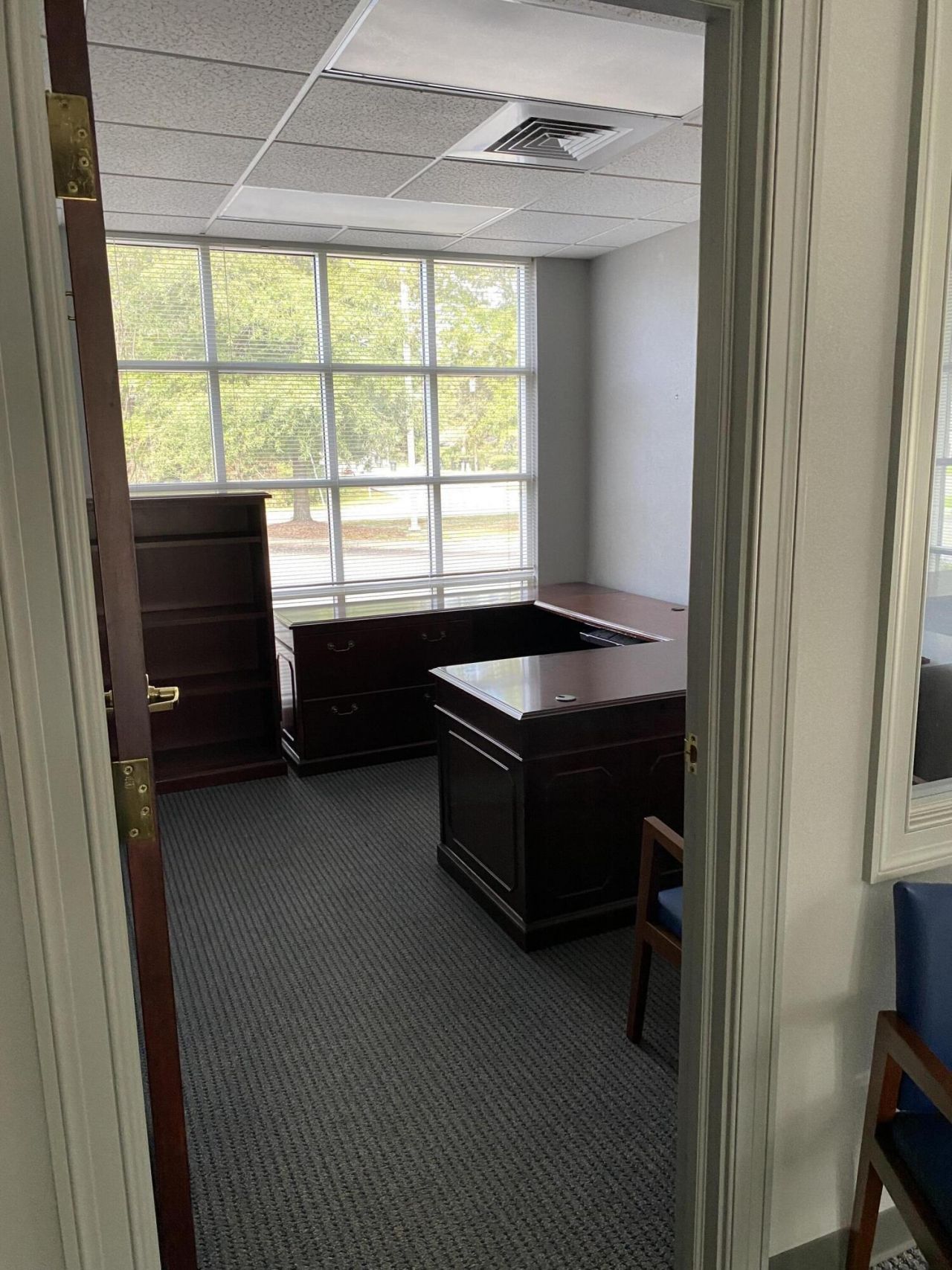 401 Robertson Boulevard Photo 14