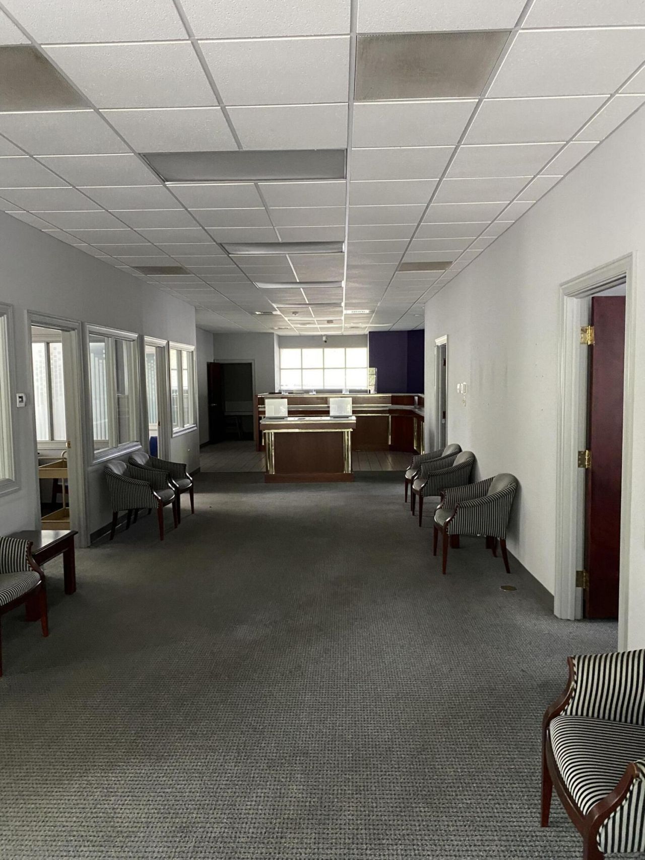 401 Robertson Boulevard Photo 16