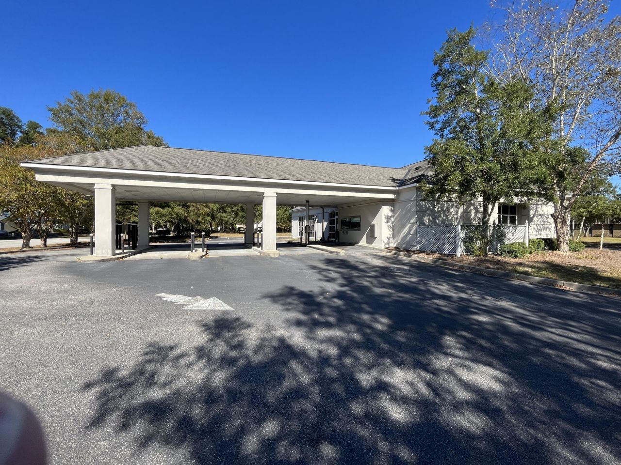 401 Robertson Boulevard Photo 20