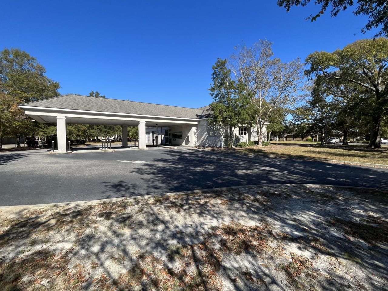 401 Robertson Boulevard Photo 21