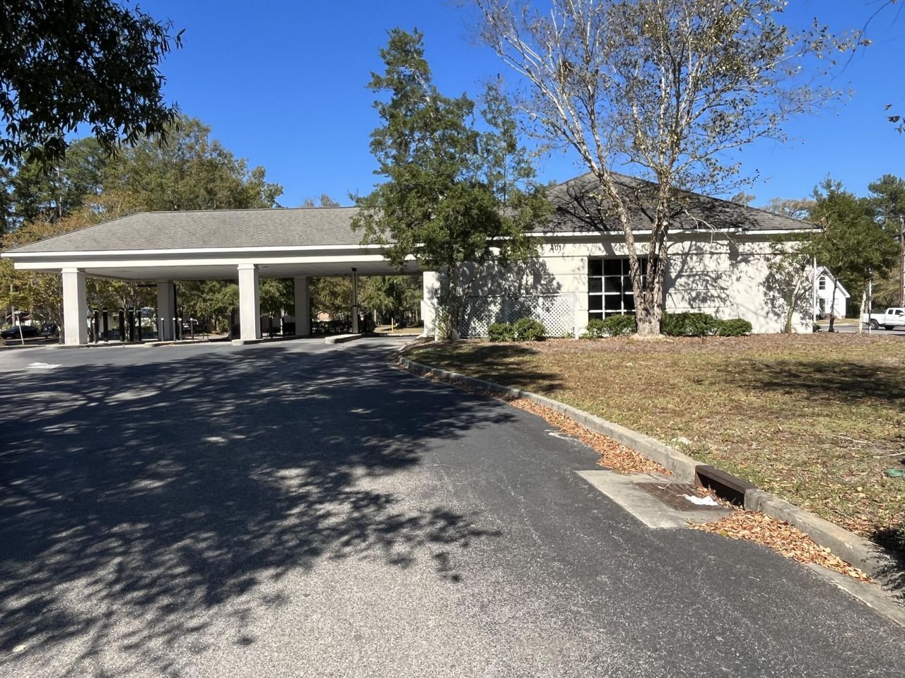 401 Robertson Boulevard Photo 24