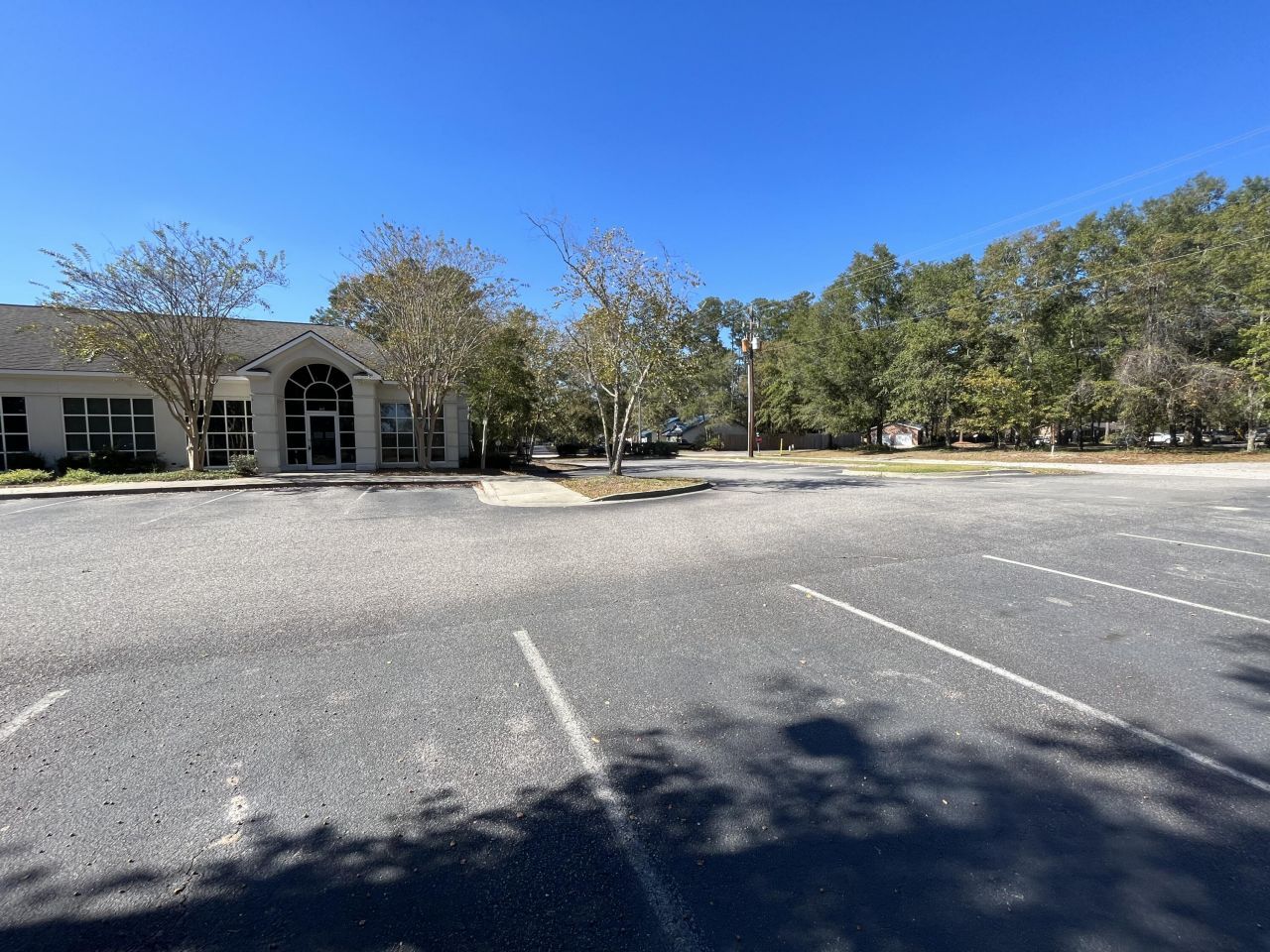 401 Robertson Boulevard Photo 31