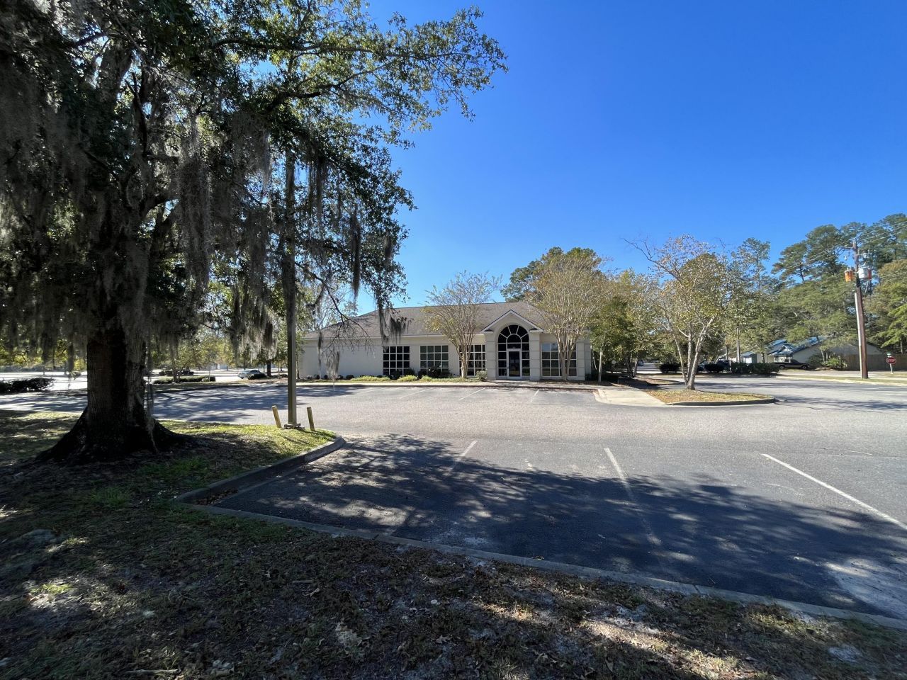 401 Robertson Boulevard Photo 33