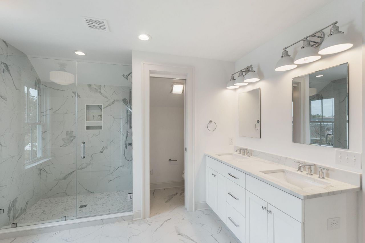 72 Drake Street Photo 15