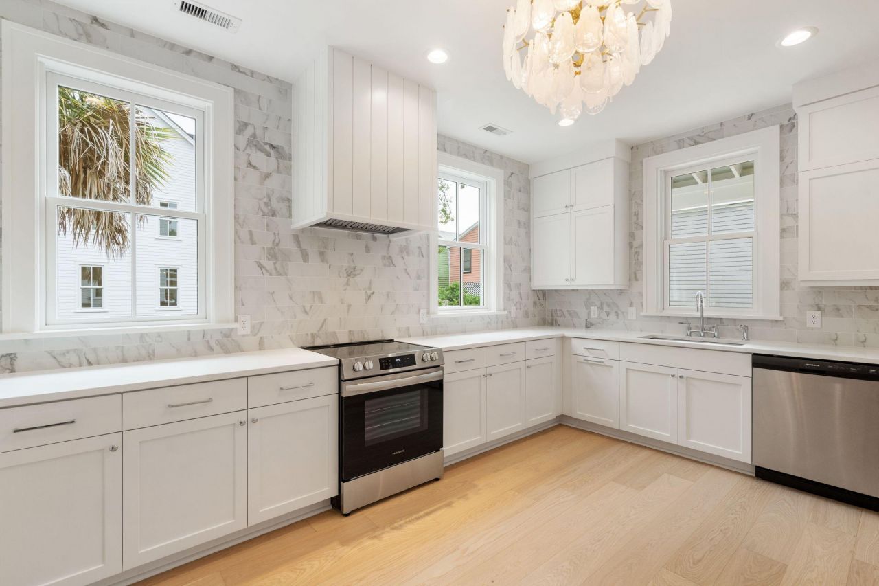 72 Drake Street Photo 35