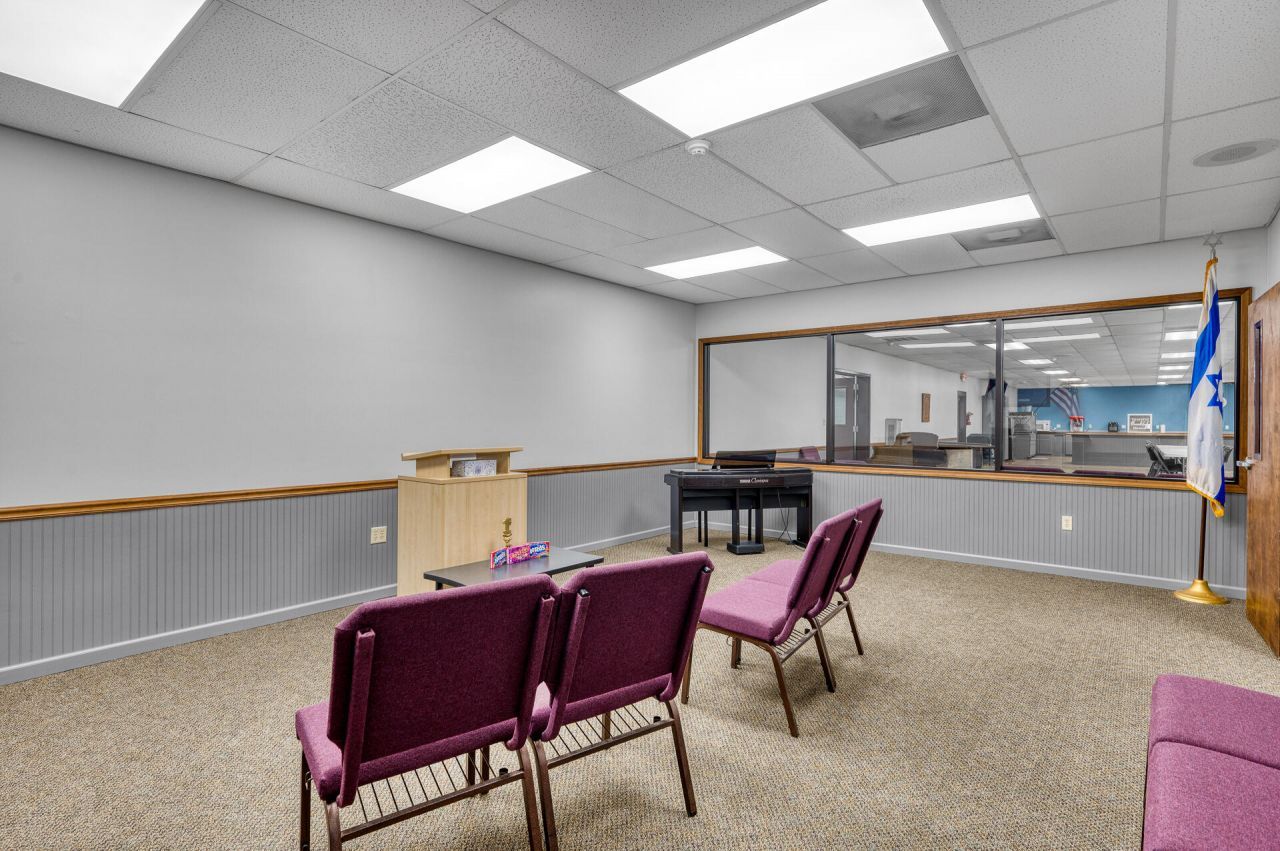 64 Hendersonville Highway Photo 15